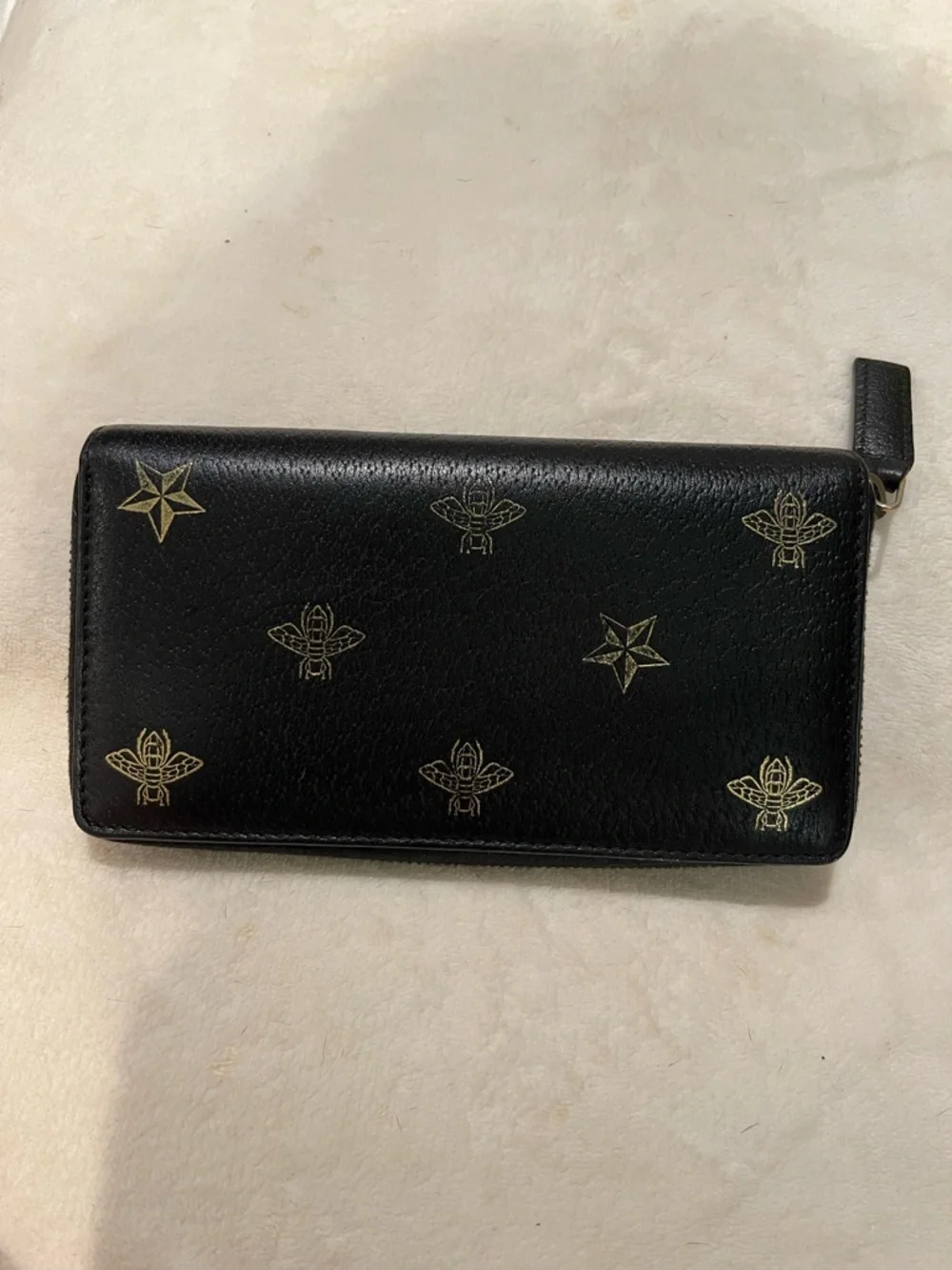 Gucci Black Leather Zip Wallet with Gold Bee and Star Motif like new - Picture 1 of 7
